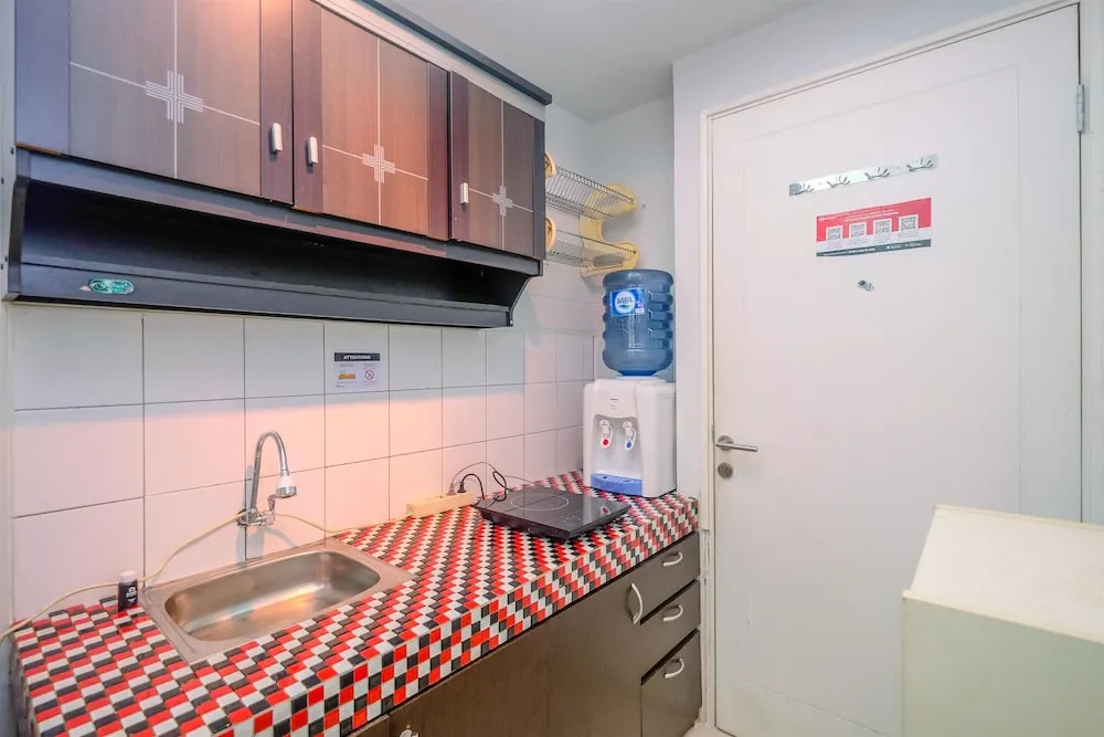 Comfy and Minimalist Studio at Pakubuwono Terrace Apartment