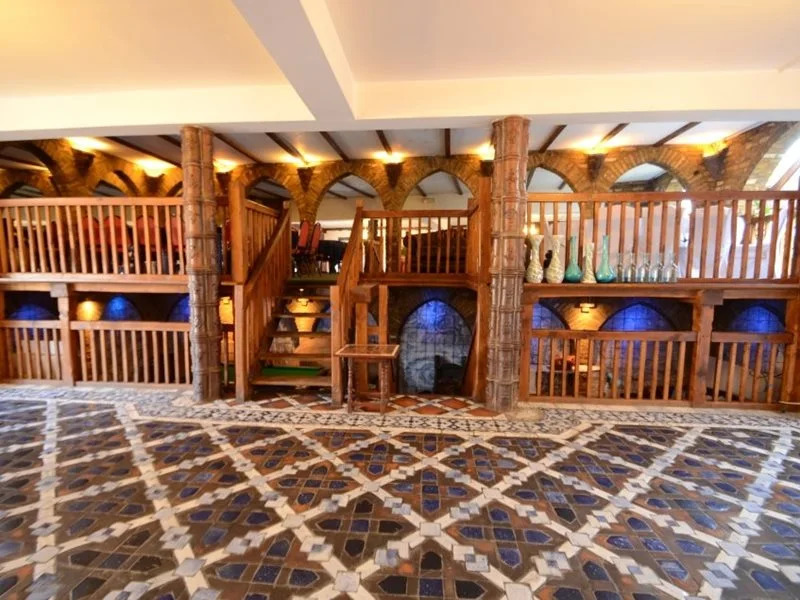 Madonna Halley Hotel
