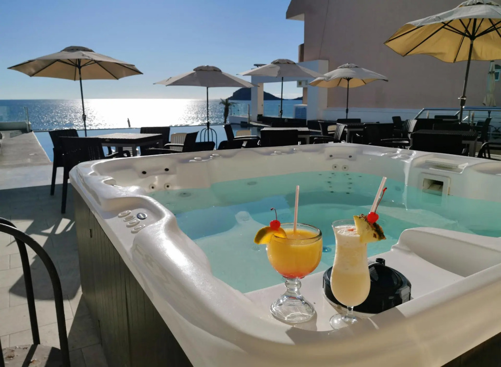 Coral Island Beach View Hotel