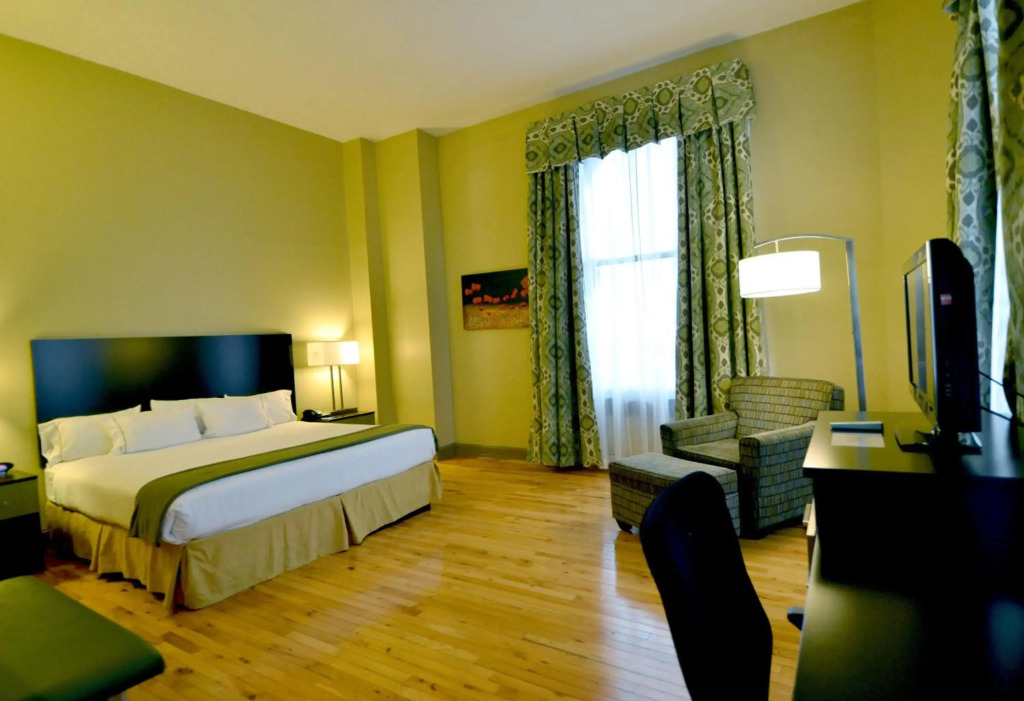 Holiday Inn Express Cleveland Downtown by IHG