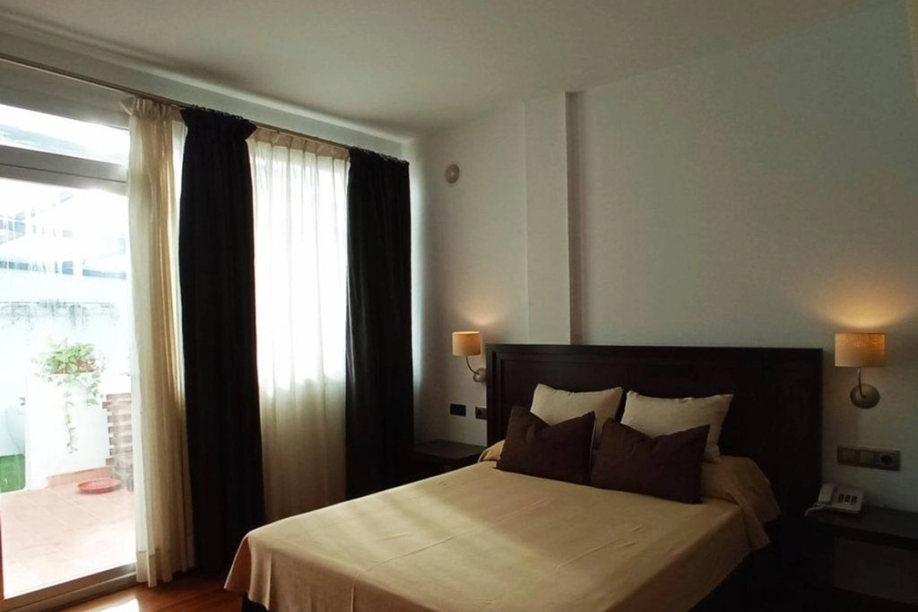 Hotel Baeza Monumental by eme hoteles