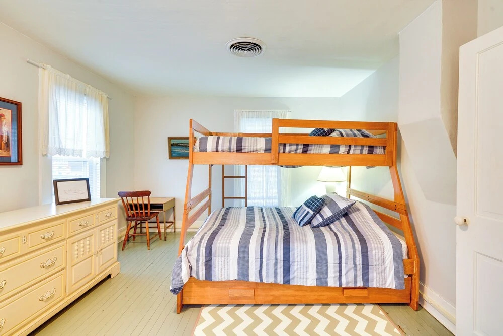 Centrally Located Retreat Near Chautauqua Lake