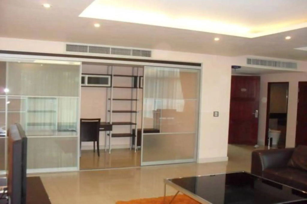 Seven Place Executive Residence
