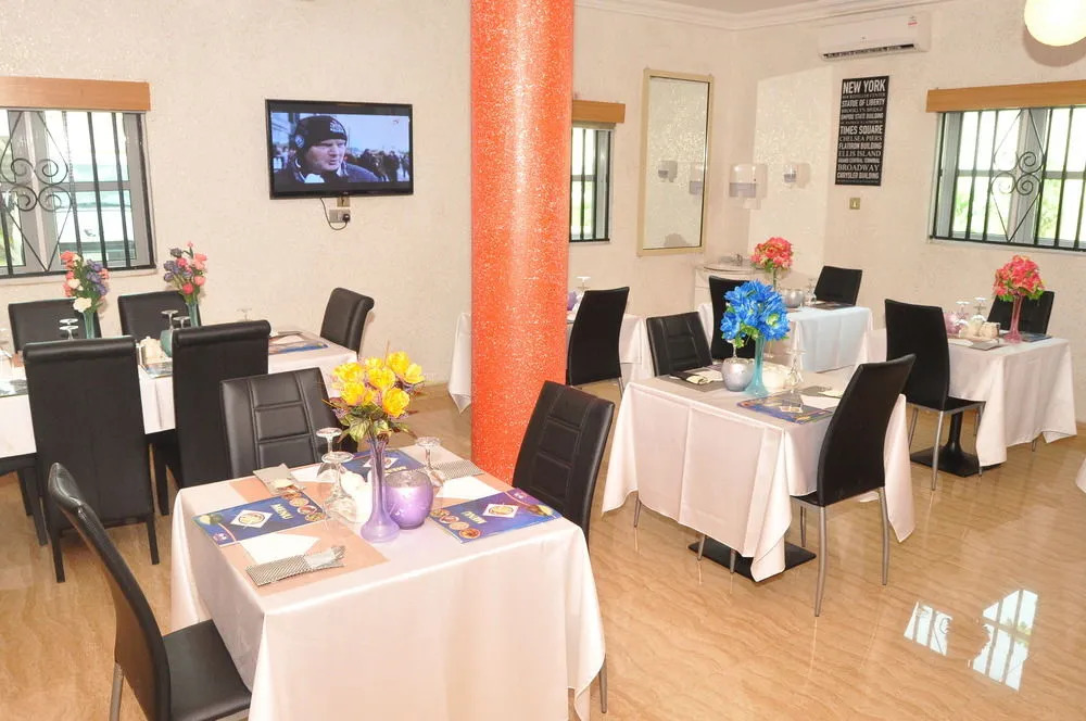 Ne-Yo Hotel and Suites