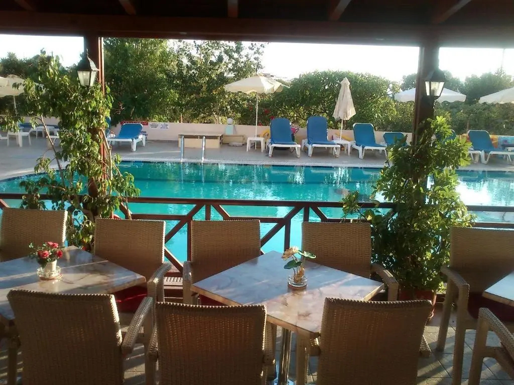 Summer Memories Aparthotel