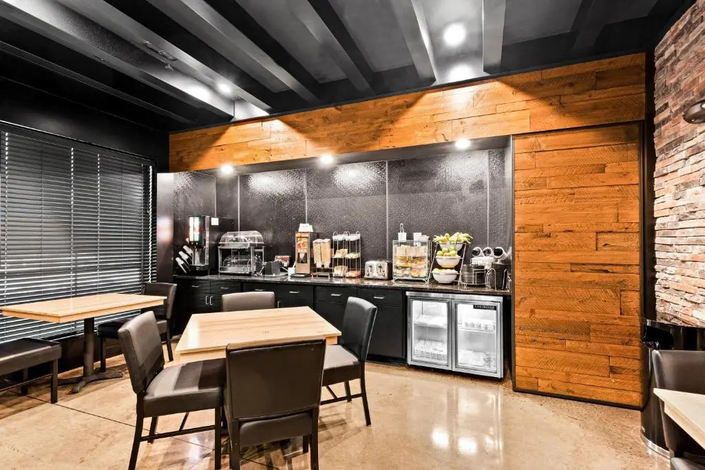Cobblestone Hotel & Suites - Ottumwa