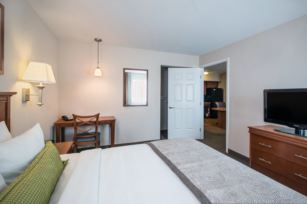 Candlewood Suites Pittsburgh-Cranberry by IHG