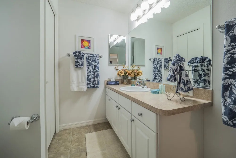 Judson Street 2237 by White Pelican VR
