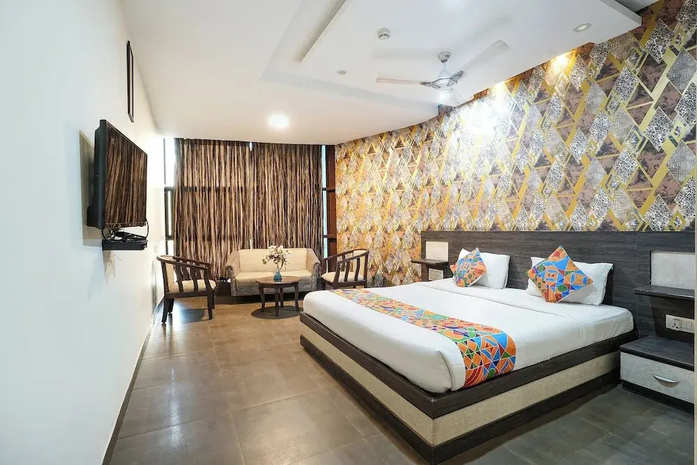 Fabhotel Indian Residency