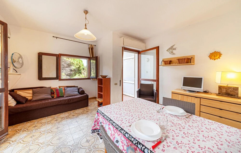 Amazing Apartment in Stintino With 1 Bedrooms