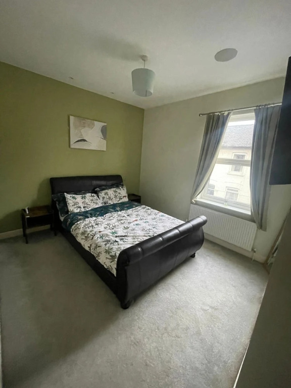 Impeccable 3-bed House in York
