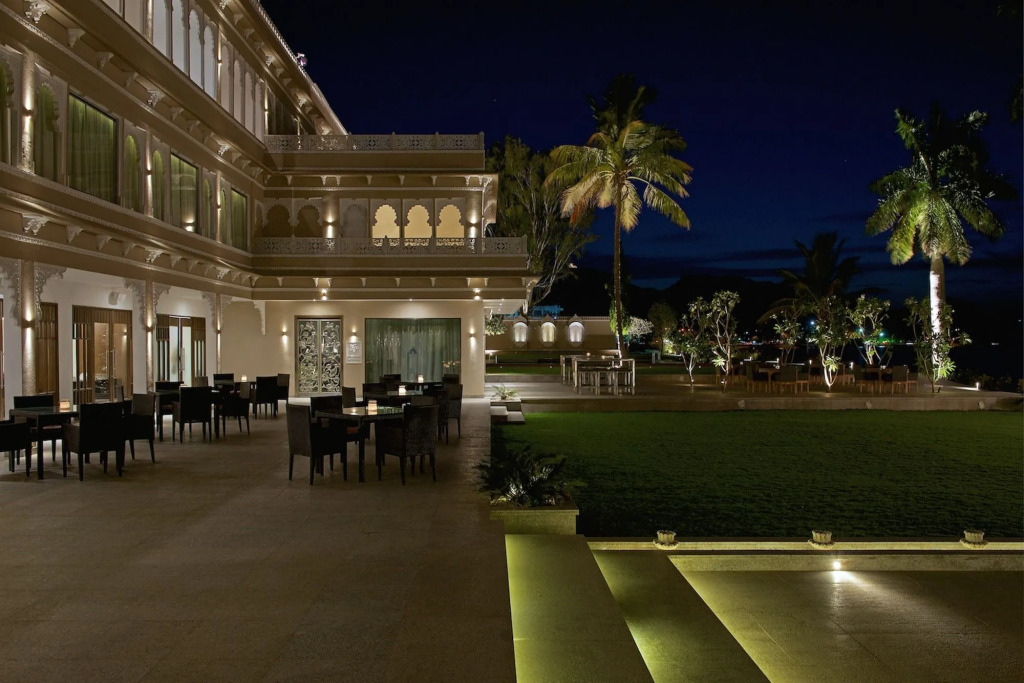Hotel Lakend