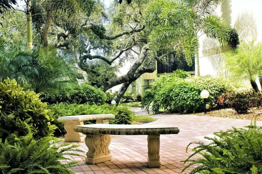 Bay Oaks On the Bay 3rd Floor