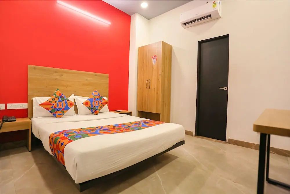 FabHotel Grand Capitol