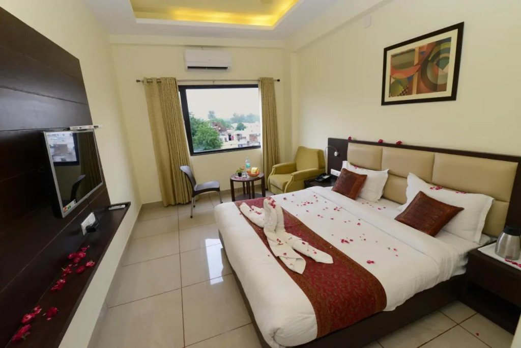 Hotel Sanobar