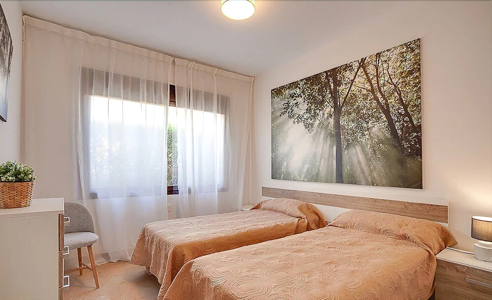 3 bedroom apartment garden and sea view