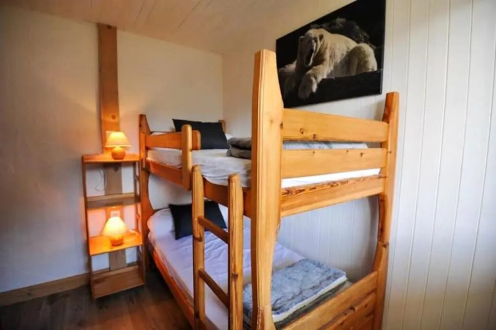 Appartement de 2 chambres a Champagny en Vanoise a 40 m des pistes avec jardin clos et wifi