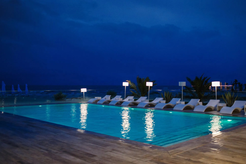 Hotel Opera Mamaia