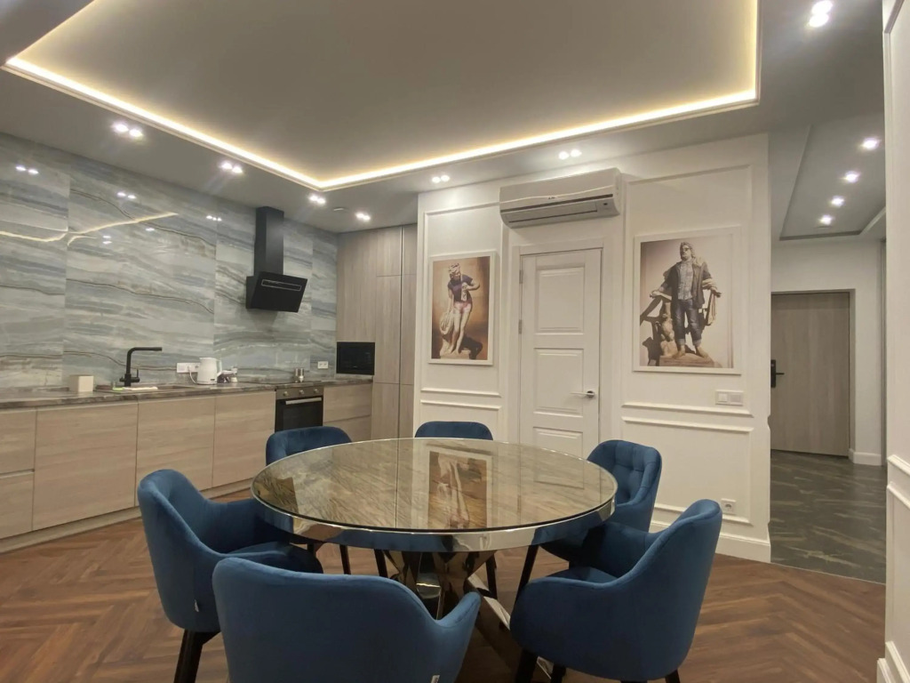 Modern Classic 2 bedroom apartment near Most City