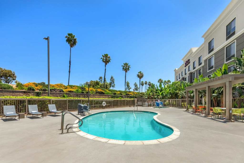 Hampton Inn & Suites Moreno Valley