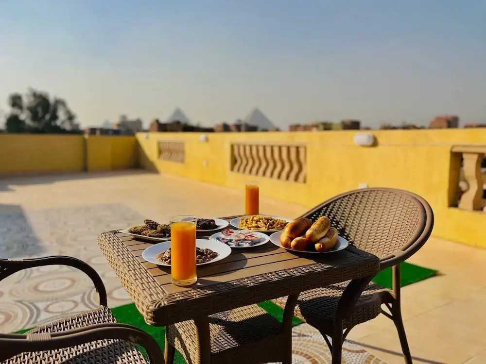 Four pyramids View Guest house