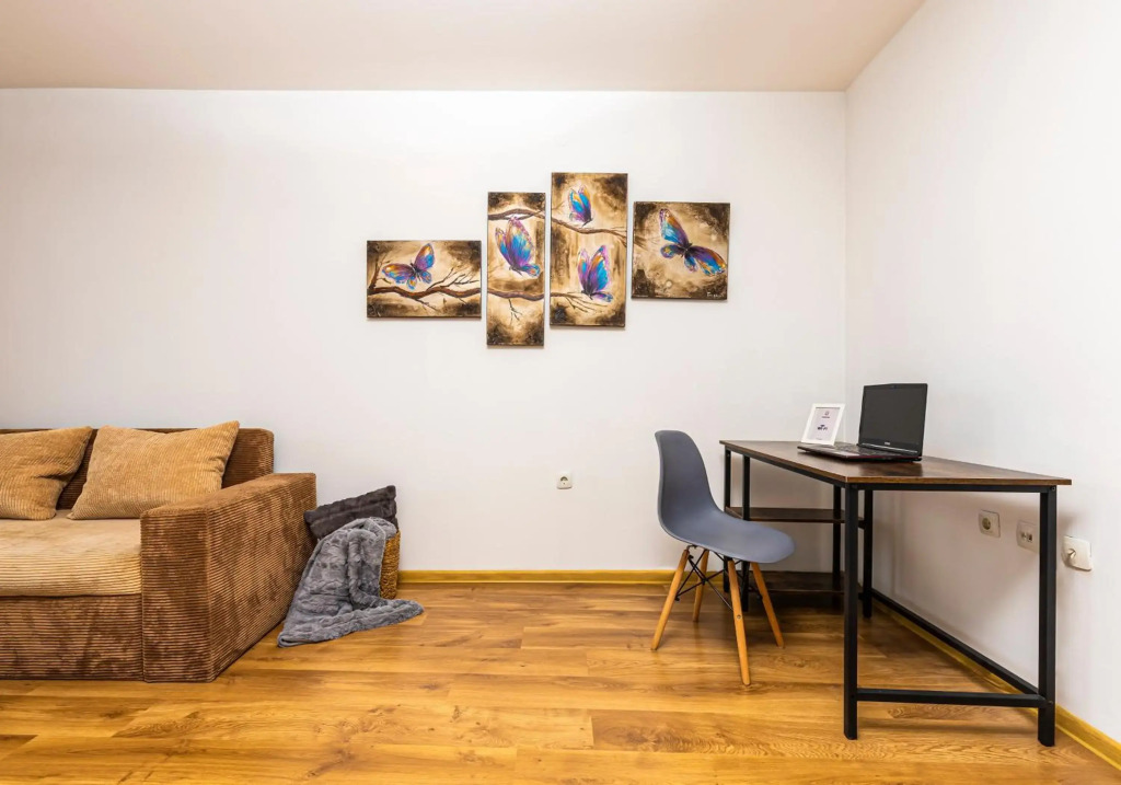The Walnut 2BD Apartment