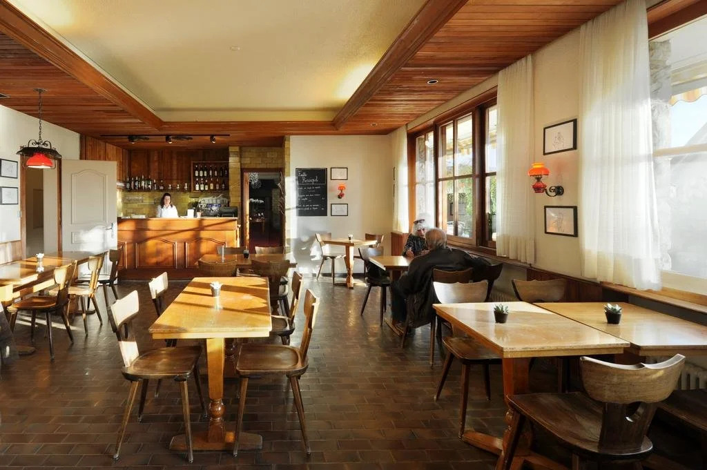 Châtonneyre Hotel & Restaurant