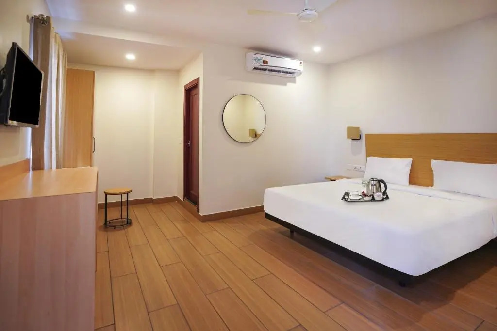 Super OYO Townhouse Visakhapatnam
