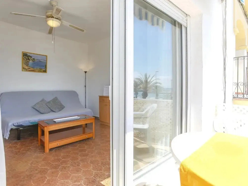 Apartamento Acogedor en Primera Linea Liliane