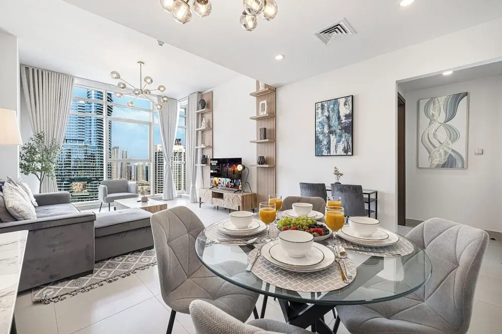 Deluxe Nine Tower Suites By Hostiva - Downtown