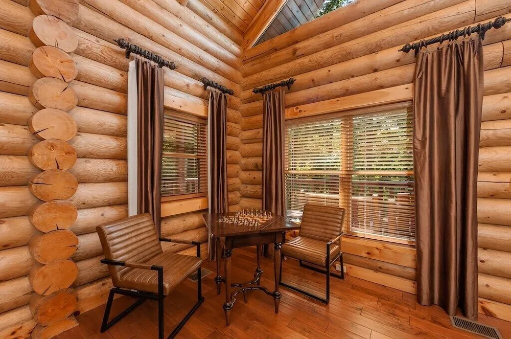Legend Crest Lodge
