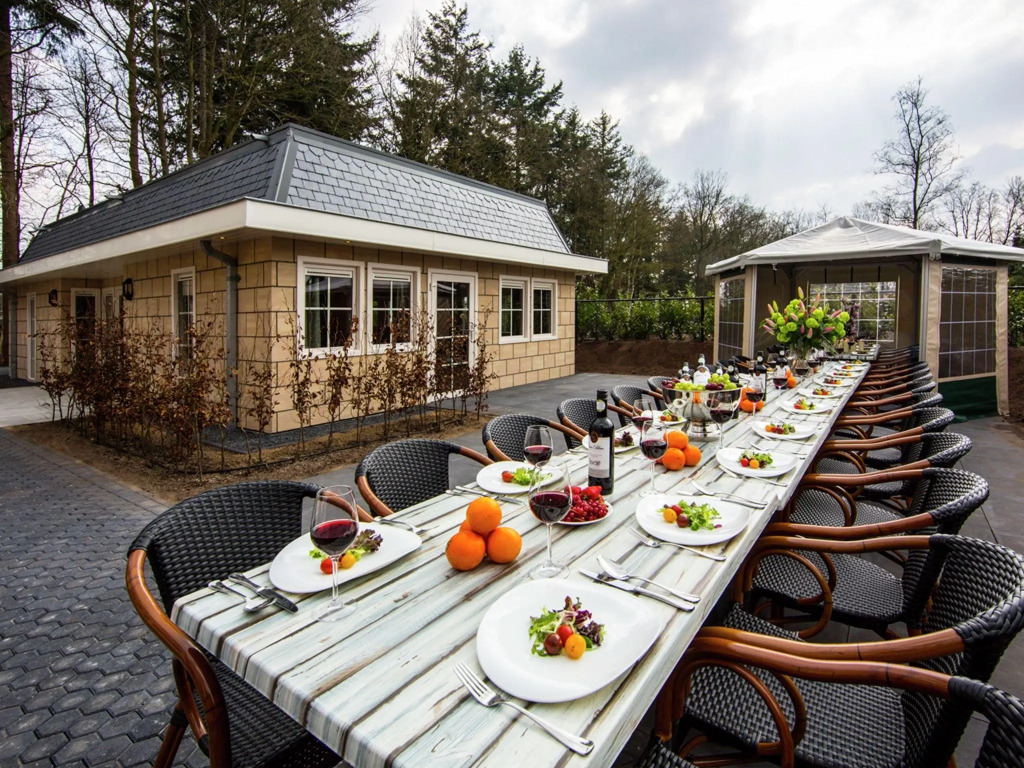Castle Stay in De Eese with Royal Interiors