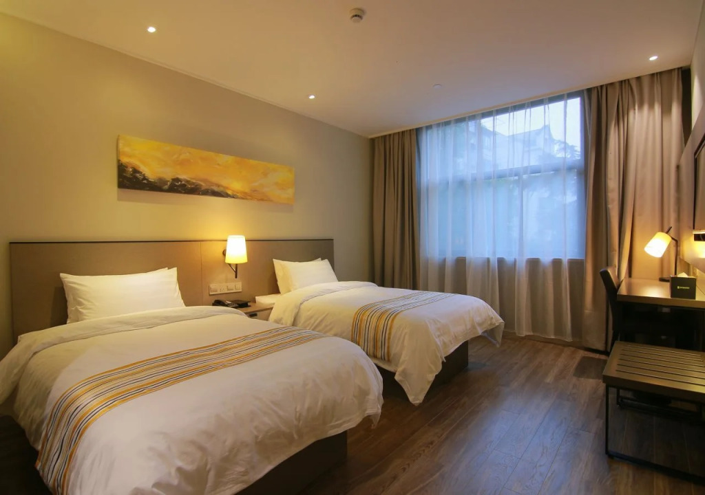 Home Inn Plus Shanghai Pudong Lujiazui Expo Park South Pudong Road
