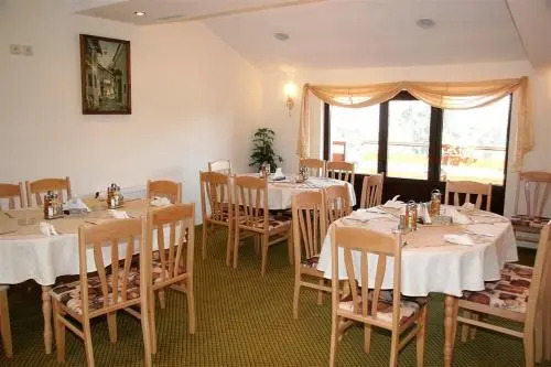 Family Hotel Elena