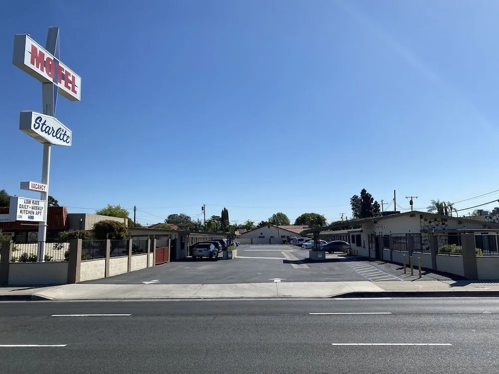 Starlite Motel