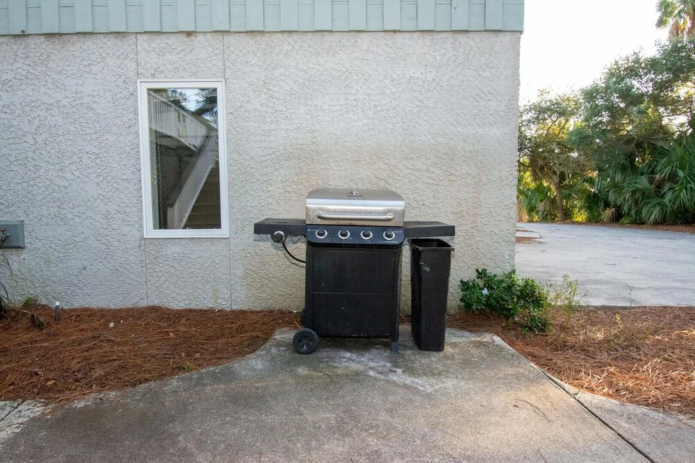 101 Ocean Point Dr
