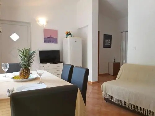 Apartments Zvonko