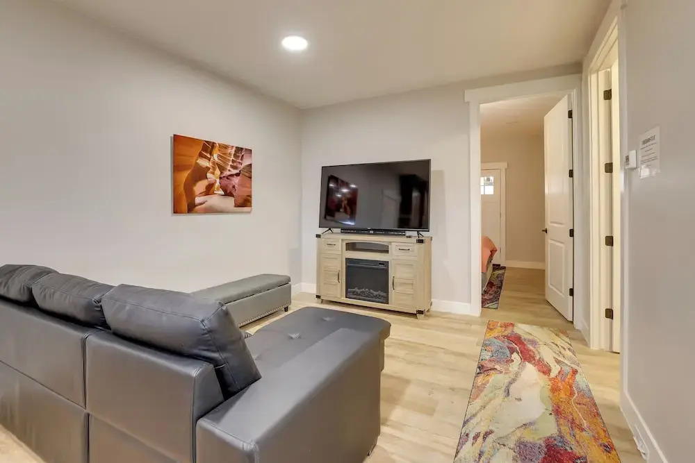 Toquerville Home w/ Mtn Views, Near State Parks!
