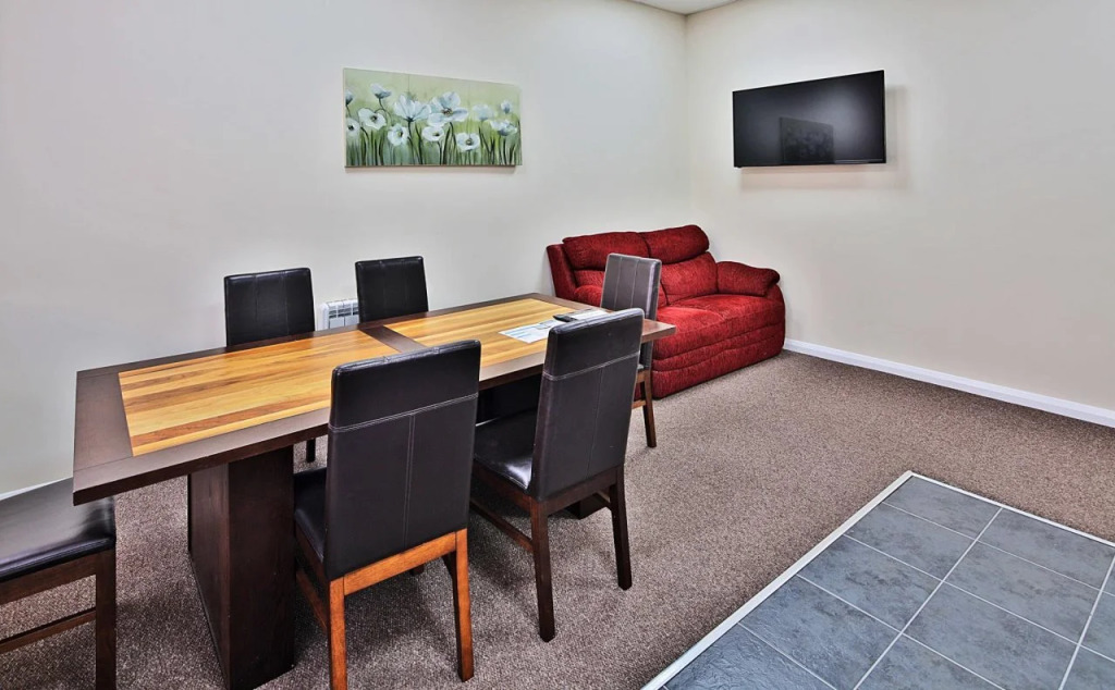County Hall Apartment Hotel