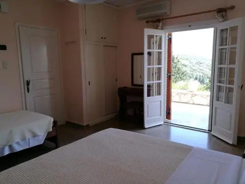 Mentis Apartments