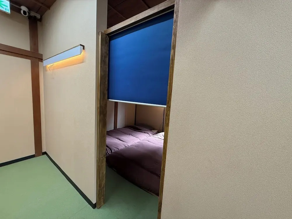 Backpackers Jinya
