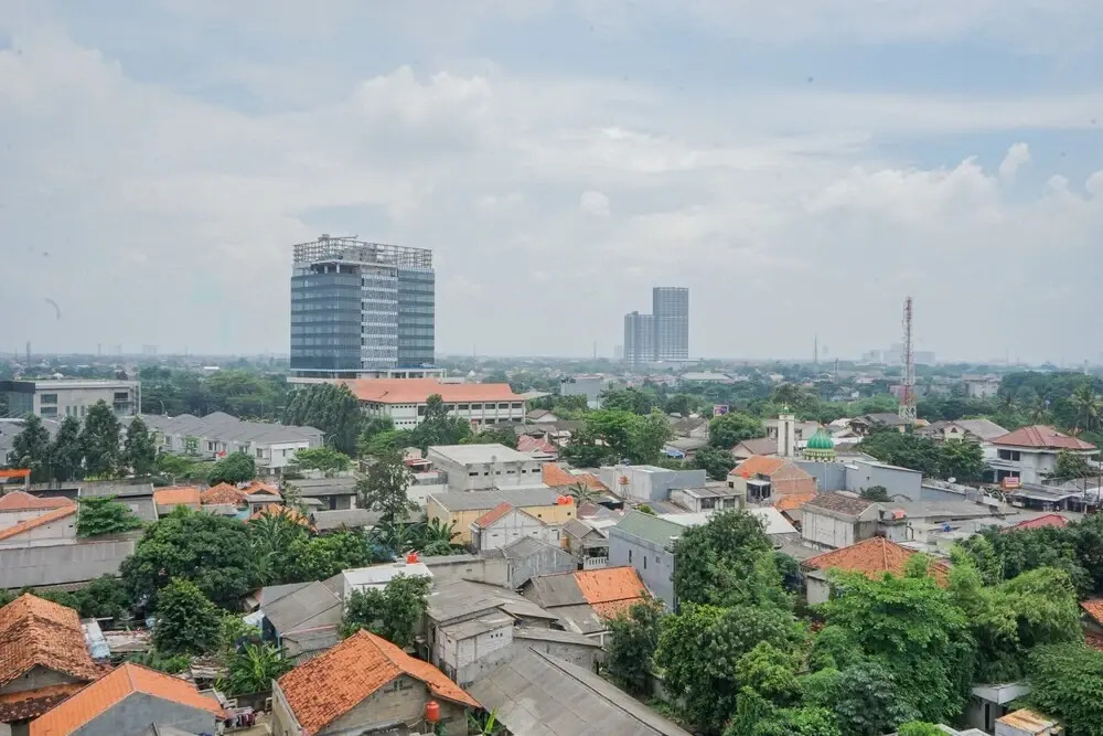 Spacious and Compact Studio Room at Bintaro Icon Apartment