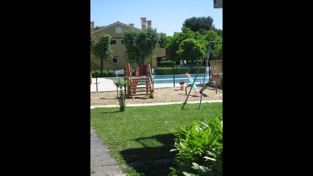 Wonderful Village - Big Duplex With Private Garden and Parking