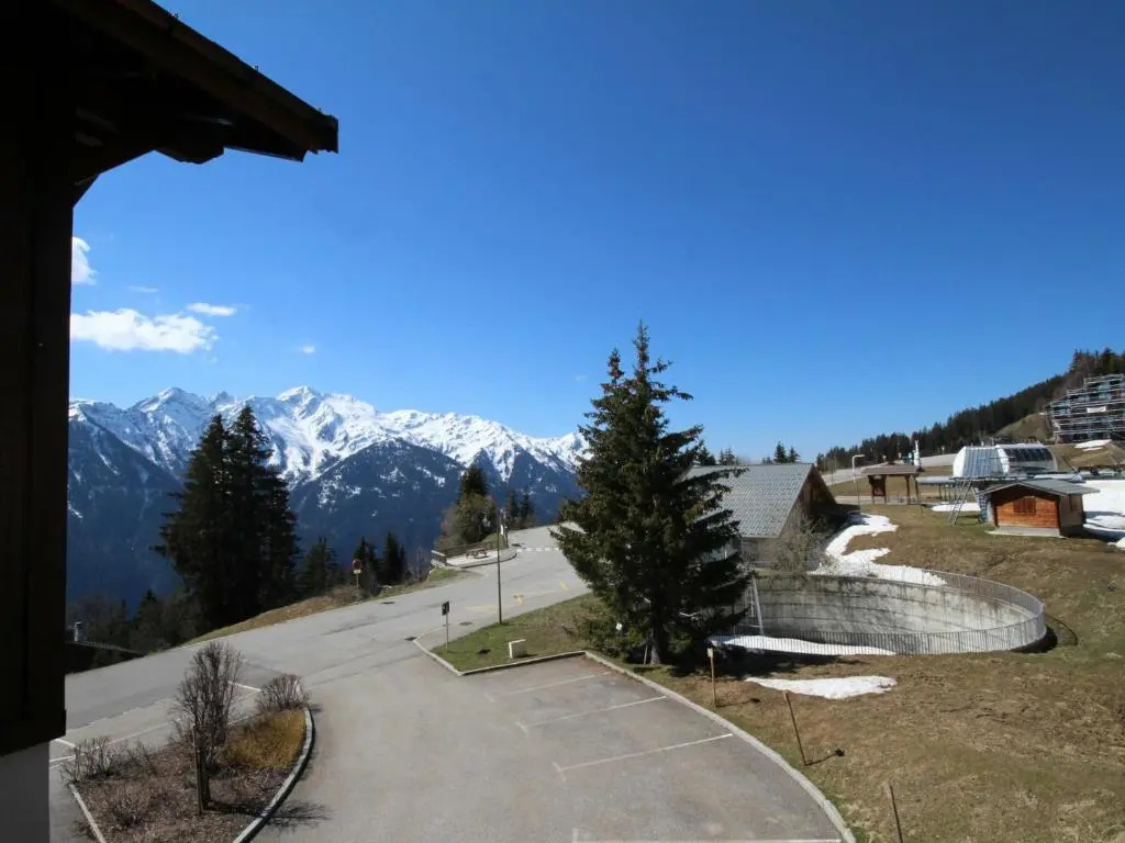 Duplex 4 pièces avec garage près des pistes - FR-1-293-89