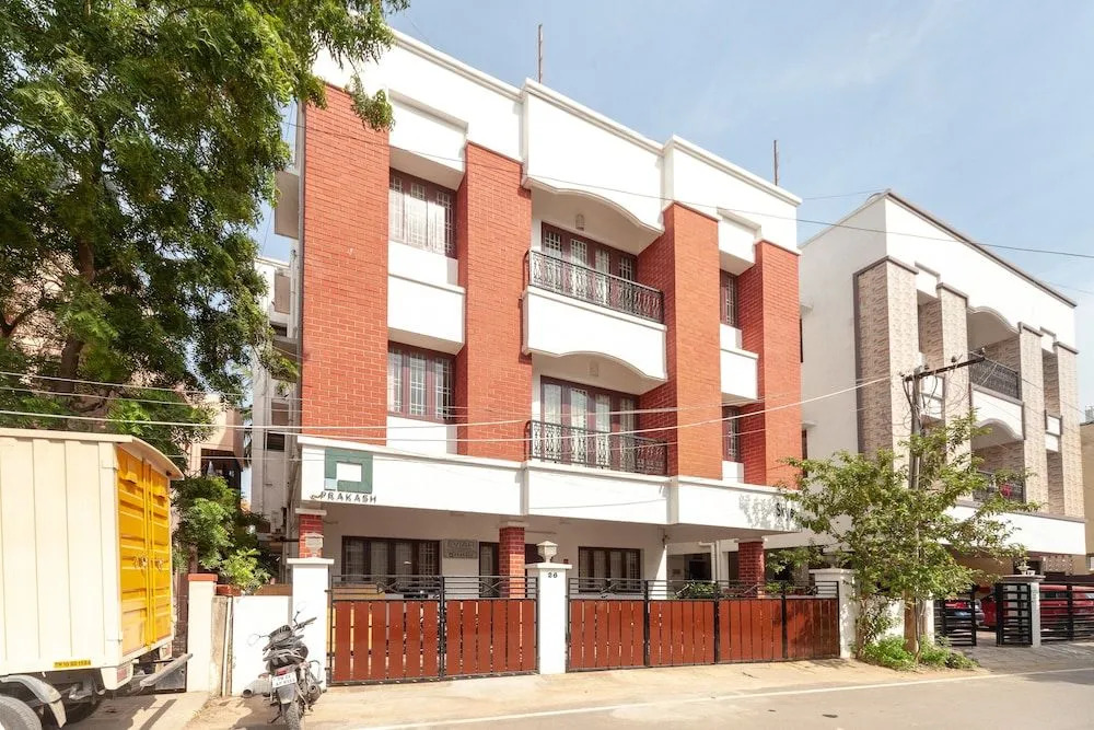 OYO 22019 Skye Service Apartments