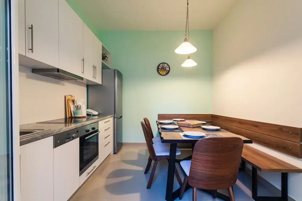 Upscale Modern Escape in the Historic Center