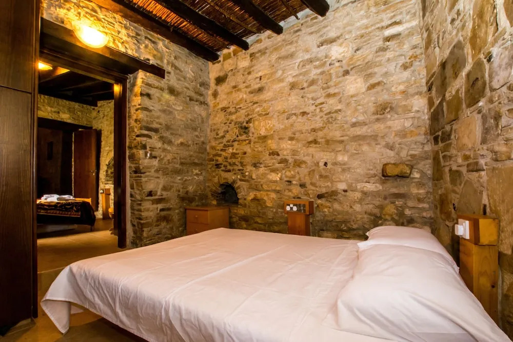 Yorkis Silikou Village House