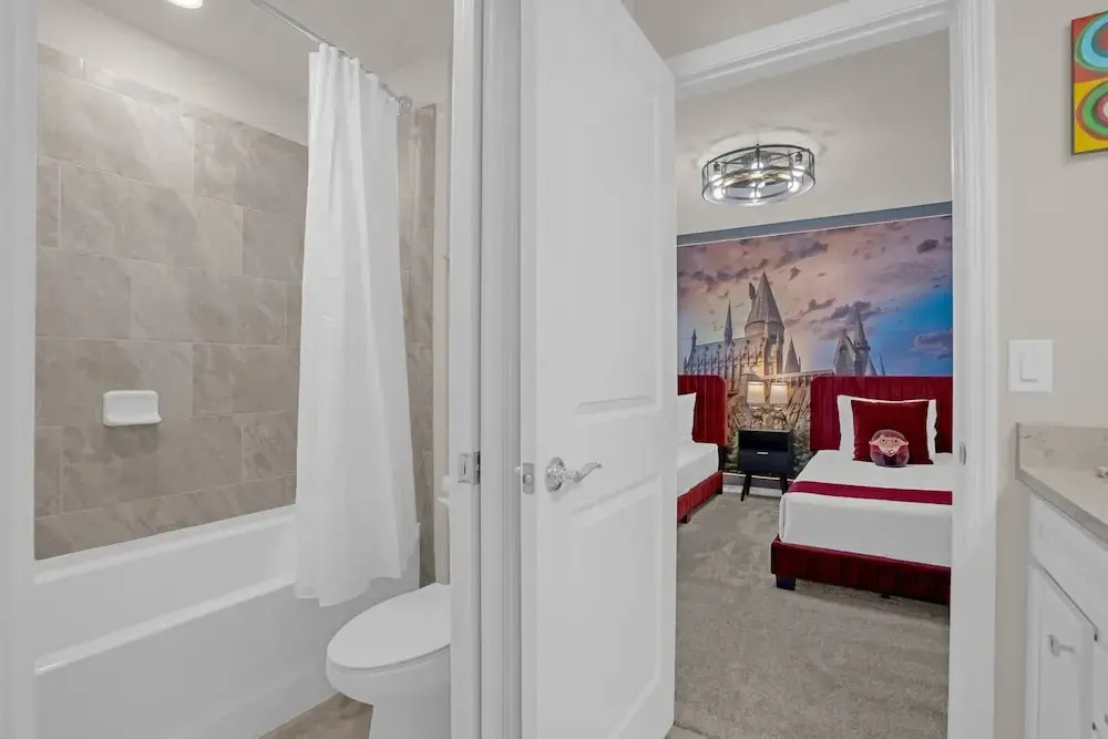 Upstay 10br Family Retreat w Pool Hot Tub Games