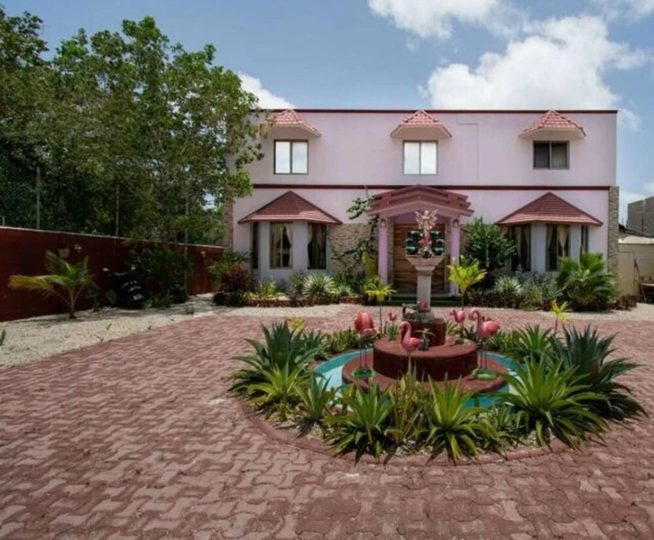 Villa Airport B&B