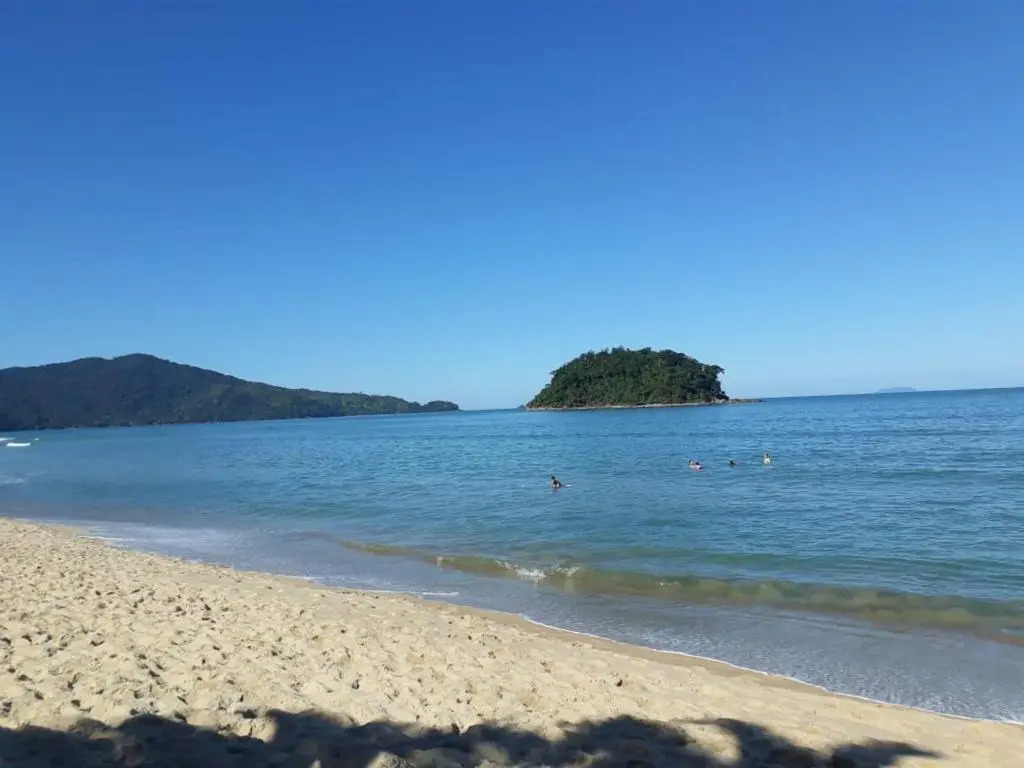 Casa em Condomínio com Wi-Fi - 300m da praia